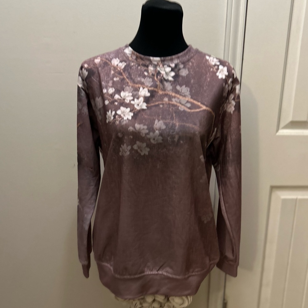30% off w ♥️ Pixie Lady Size M Hoodie Sweater NWT long sleeve scoop neck
